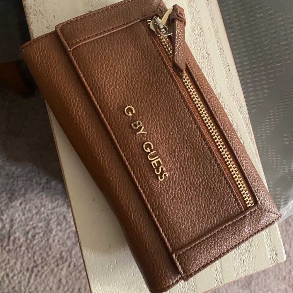 Guess wallet new
